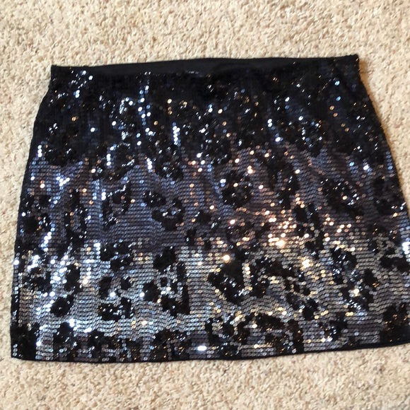 Express Mini skirt - Picture 1 of 3